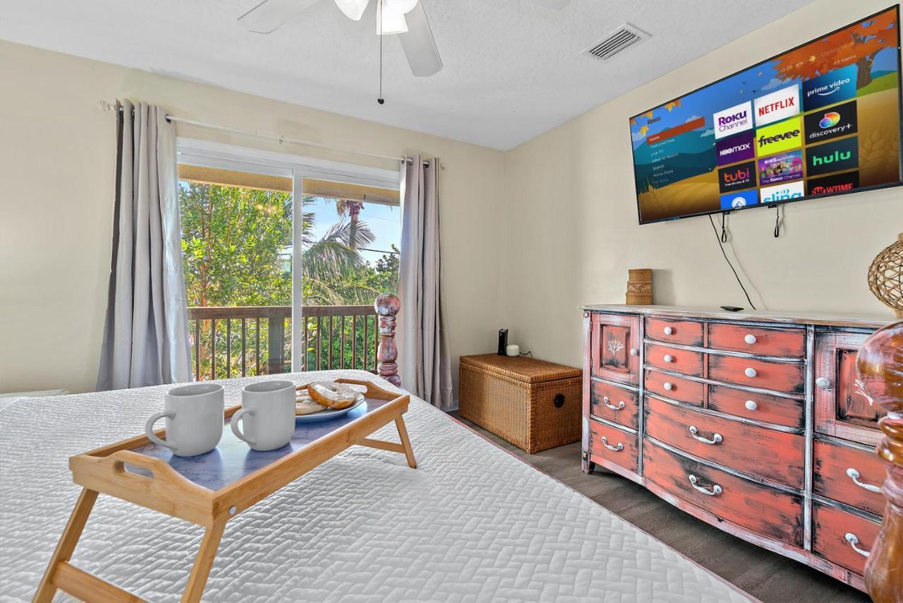 Surfside Paradise Retreat - 3Br And 2Ba Duplex, Grill, Dog Friendly - Close To The Beach! 멜버른 외부 사진