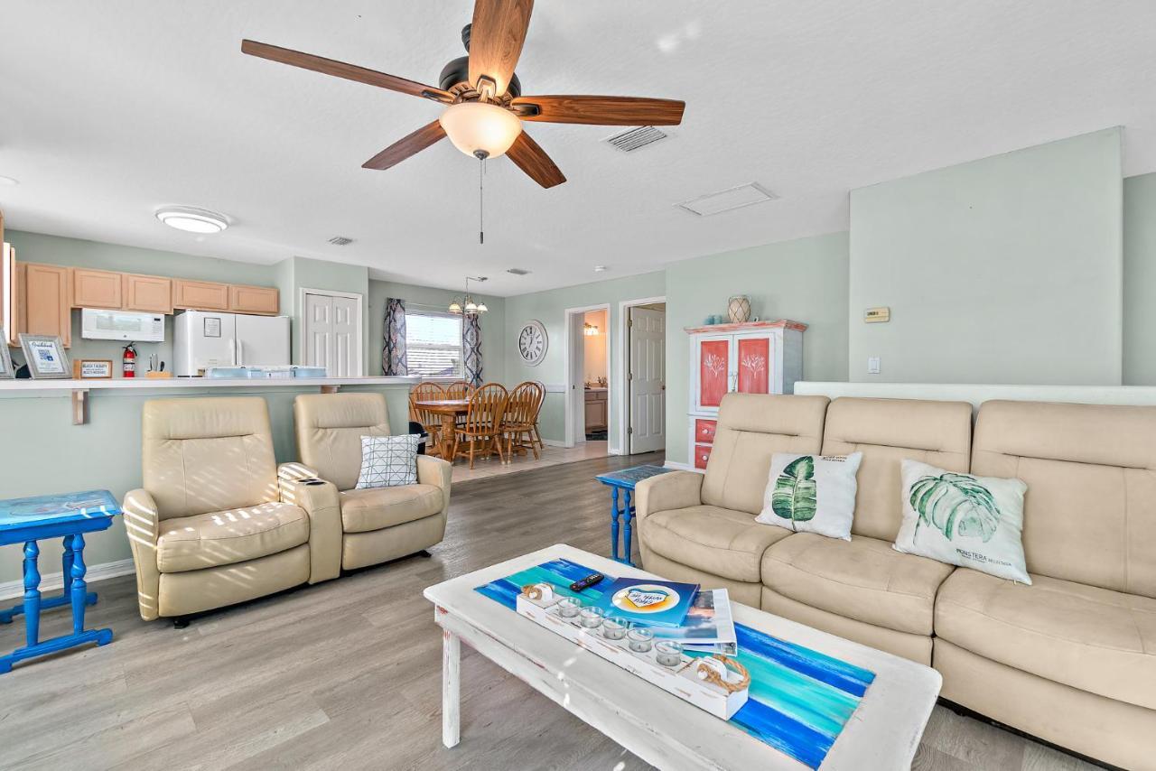 Surfside Paradise Retreat - 3Br And 2Ba Duplex, Grill, Dog Friendly - Close To The Beach! 멜버른 외부 사진